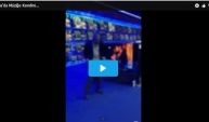 Teknosa'da Müziğe Kendini Fena Kaptıran Dayı