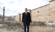 Karamanoğlu Mehmet Bey’in Yaptırdığı 800 Yıllık Cami Halen Ayakta