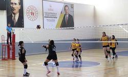 Karaman’da Okul Sporları Sezonu Voleybol Maçlarıyla Başladı