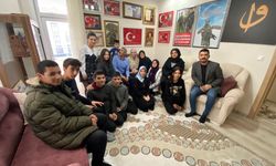 Bifa Anadolu Lisesi Öğrencileri Şehit Ailesini Ziyaret Etti