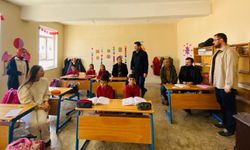 KMÜ Öğrencilerinden Köy Okuluna Bağış