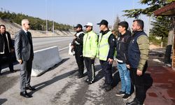 Vali Çiçekli Mut Yolu Polis Uygulama Noktasını Ziyaret Etti