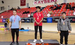 Karamanlı Sporcular Kayseri’den Başarıyla Döndü