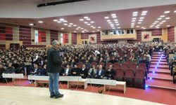 Karaman’da “Nesil Meselesi” Konferansı Büyük İlgi Gördü