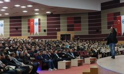 Karaman’da “Nesil Meselesi” Konferansı Büyük İlgi Gördü