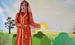 ÖĞRENCİLERDEN UNUTULMAZ SAHNE PERFORMANSI