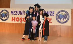 4 çocukla okuyup, mezun olan bir annenin ilham veren öyküsü: