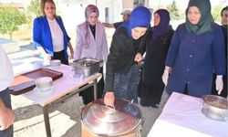 Karaman’da aşure sevinci
