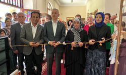 Kök boyayla sanat yoculuğu görücüye çıktı