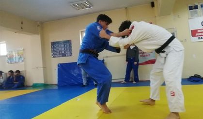 Okul Sporları Judo Müsabakaları Nefes Kesti