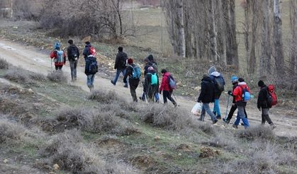 Baraj Gölü Etrafını Yürüdüler