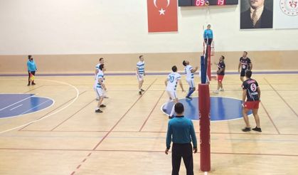 Kurumlararası Cumhuriyet Kupası Voleybol Turnuvası Başladı