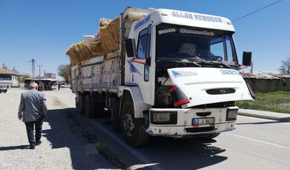 Belediye Otobüsü İle Kamyon Çarpıştı: 7 Yaralı