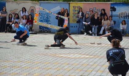 Gençler Festivalde Doyasıya Eğlendi