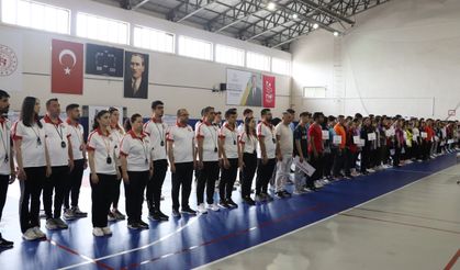 Floor Curling Gençler Türkiye Şampiyonası Karaman’da Başladı