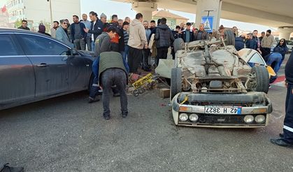 2 Otomobil Kavşakta Birbirine Girdi: 2 Yaralı