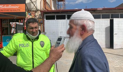 Polis, Kazaya Karışan Yaşlı Adamın Gözündeki Sorun Nedeniyle Ehliyetine El Koydu