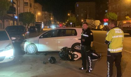 Otomobille Çarpışan Motosiklet Sürücüsü Ağır Yaralandı