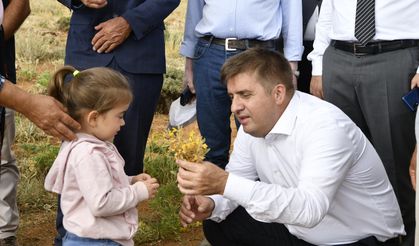 Vali Sarıibrahim Göğere Yaylası’nda Bal Hasadına Katıldı