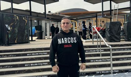 Costello’nun Gözü Altın Kemerde!