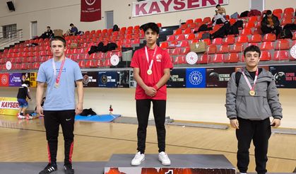 Karamanlı Sporcular Kayseri’den Başarıyla Döndü