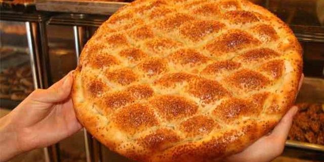 İftar Sofralarının Olmazsa Olmazı Ramazan Pidesinin Fiyatı Belli Oldu