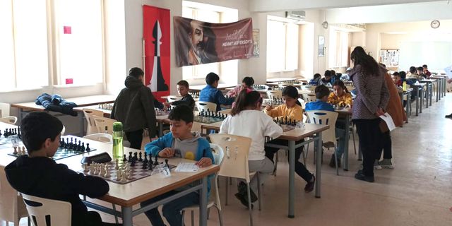 Karaman’da İstiklal Marşı’nın Kabulü ve Mehmet Akif Ersoy’u Anma Satranç Müsabakaları