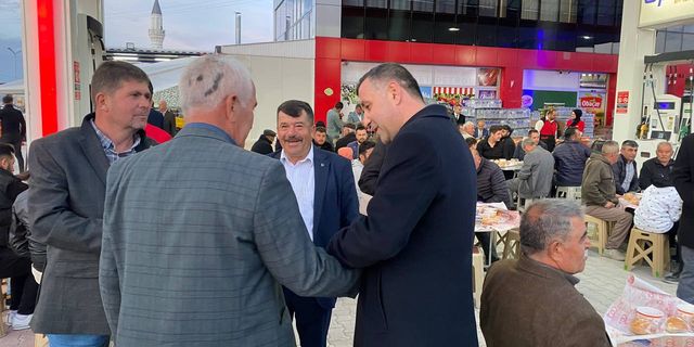 Mahmut Ünüvar, 2 Bin Kişilik İftarda Kasaba Halkıyla Bir Araya Geldi