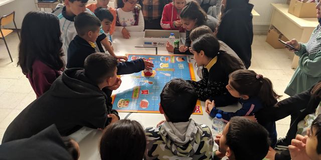 Çocuk Üniversitesi Tarafından Depremden Etkilenen Çocuklar İçin Etkinlik Düzenlendi