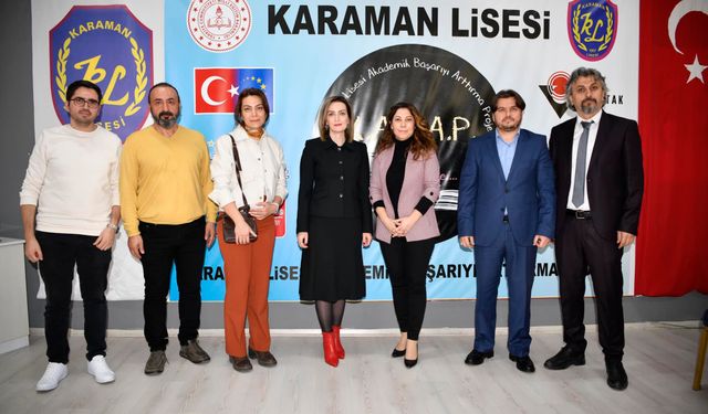 Hatice Sarıibrahim Lise Öğrencileriyle Tecrübelerini Paylaştı