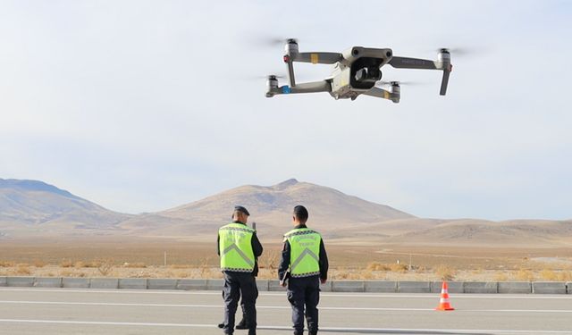 Jandarmadan Drone Destekli Trafik Uygulaması