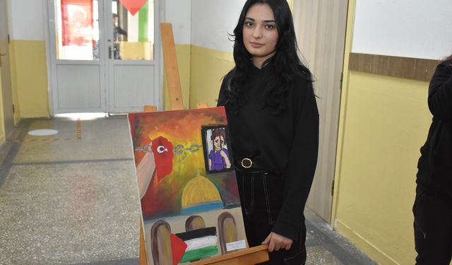 Öğrenciler, Gazze’de Yaşanan İnsanlık Dramını Resimleriyle Anlattı