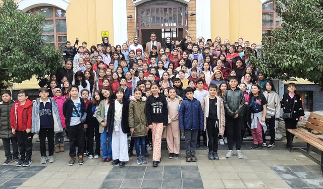 Türkiye’nin İlk Eğitim Müzesi Ziyaretçi Akınına Uğruyor