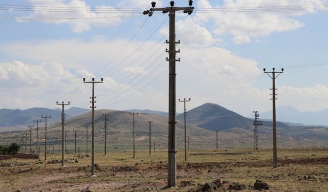 Elektrik Akımına Kapılan İşçi Ağır Yaralandı