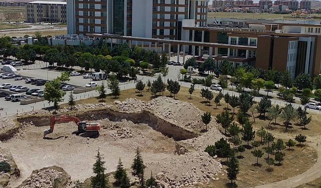 Karaman Eğitim ve Araştırma Hastanesinde Depo ve Arşiv Yapım İnşaatı Başladı