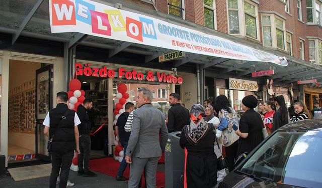 Gözde Fotoğraf Stüdyosu Rotterdam'da Törenle Açıldı