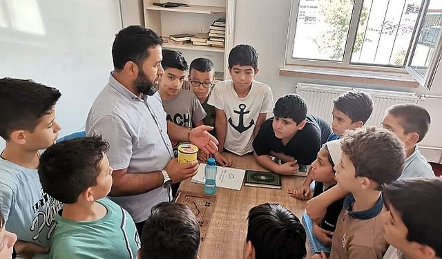 Karaman'da Kur'an Kursu Öğrencilerinden Anlamlı Davranış