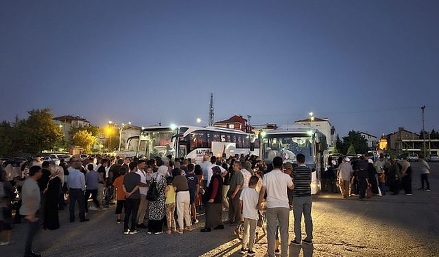 Karaman'dan Kutsal Topraklara Giden Hac Kafilesi Yurda Döndü