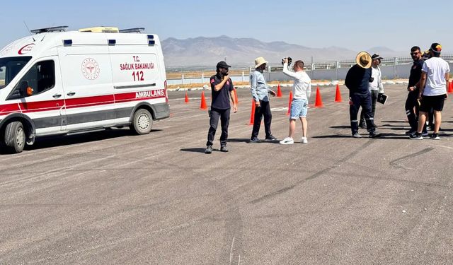 Ambulans Sürüş Güvenliği Eğitimleri Tamamlandı