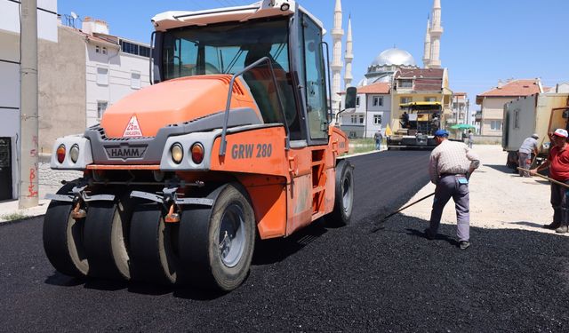 Asfalt, Yürüyüş Yolu ve Park Çalışmaları Devam Ediyor