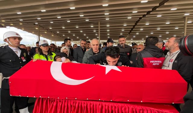 Şehit Polis Şeyda Yılmaz Son Yolculuğuna Uğurlandı