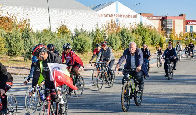 KMÜ’de Cumhuriyet Bayramı Coşkusu Devam Ediyor