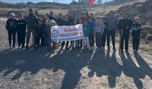 Atak Gençlikten Geleneksel Karadağ Yürüyüşü