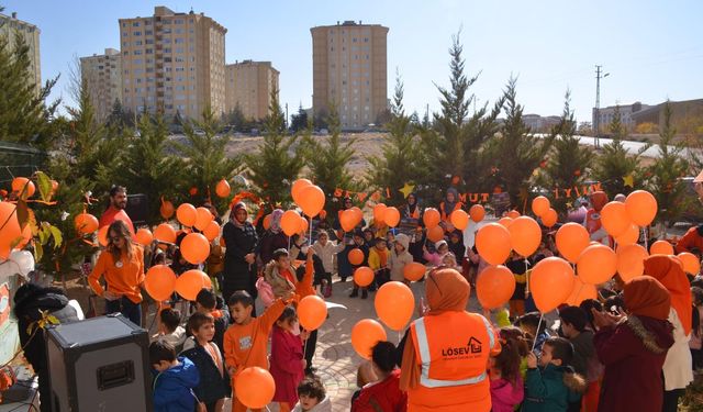 Miniklere LÖSEV Farkındalık Etkinliği Düzenlendi