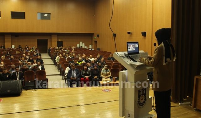 Çiçekli: “Anneler, Çocuklarının En Yakın Gözlemcileridir”