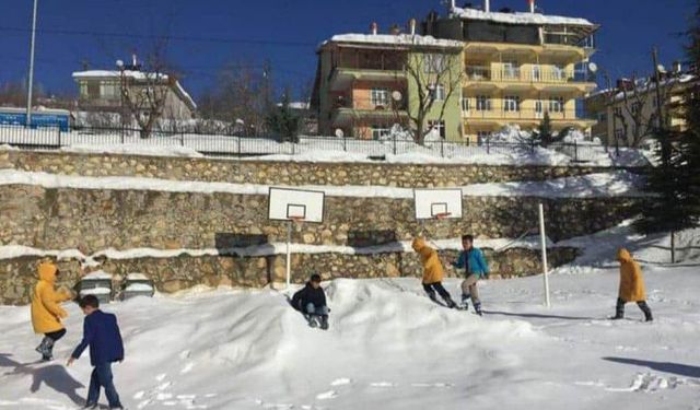 Karaman’da O İlçede Okullar Tatil Edildi!