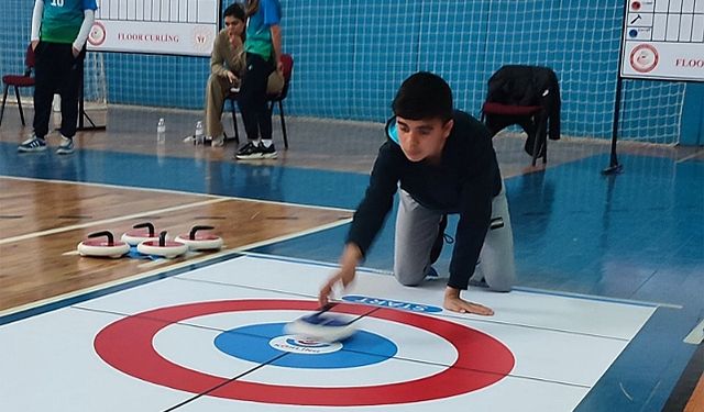 Okul Sporları Floor Curling Müsabakalarında Şampiyonlar Belli Oldu