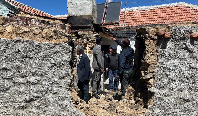 Ayrancı Kaymakamı Kıraman Köyü'nde Yangın Sonrası İncelemelerde Bulundu