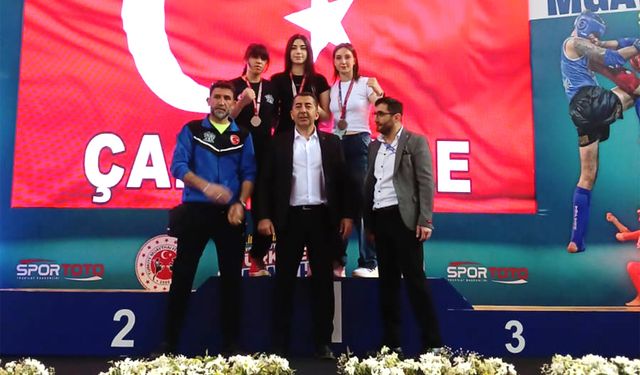 Ayşegül Ay, Muaythai Türkiye Şampiyonası’nda Gümüş Madalya Kazandı