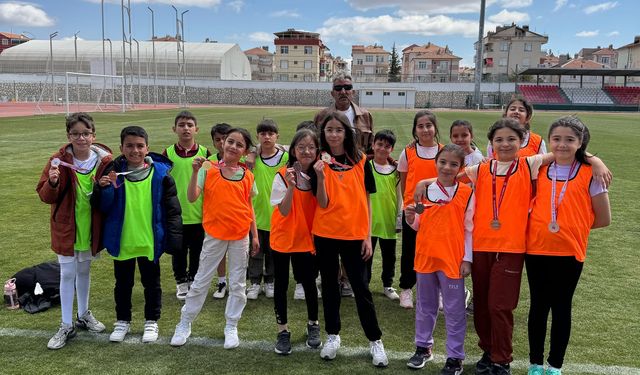 İlyas Küçüker İlkokulu Öğrencileri Zirveye Çıktı